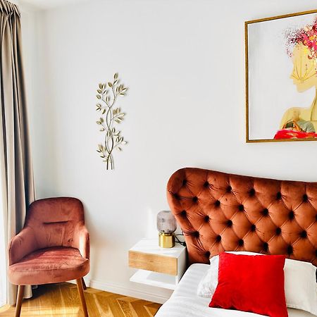 Bel Dom - The Central, Spacious 2 Rooms Luxury Apartment Κλουζ-Ναπόκα Εξωτερικό φωτογραφία