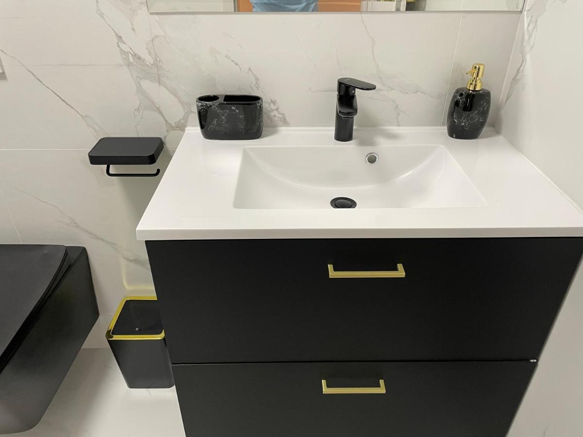 Bel Dom - The Central, Spacious 2 Rooms Luxury Apartment Κλουζ-Ναπόκα Εξωτερικό φωτογραφία